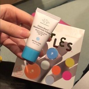 Drunk Elephant umbra sheer sunscreen mini
